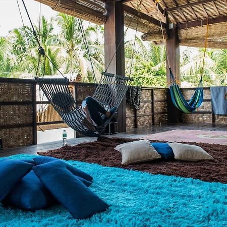 Footprints Homestay (Adults Only) General Luna  Eksteriør billede