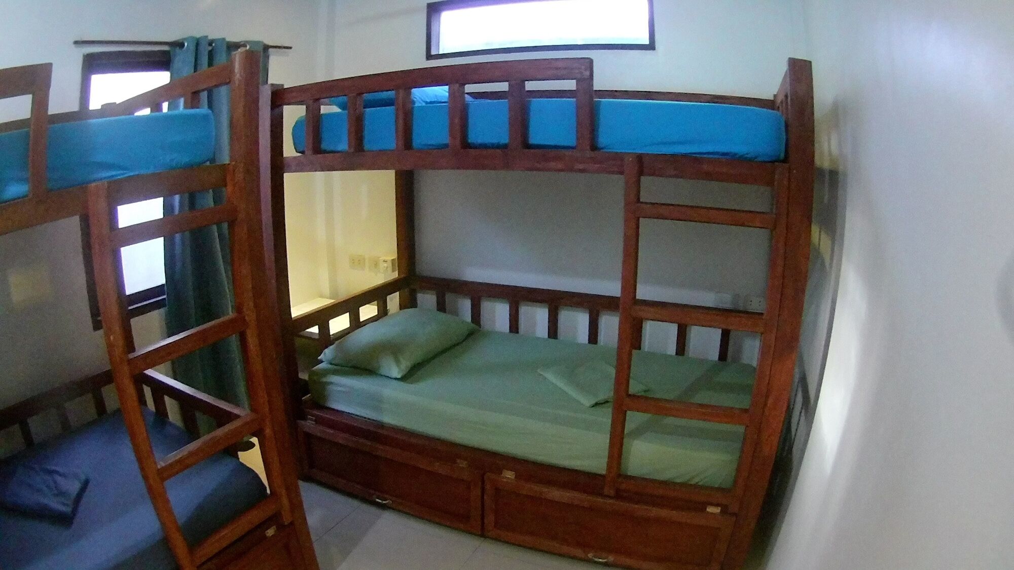 Footprints Homestay (Adults Only) General Luna  Eksteriør billede