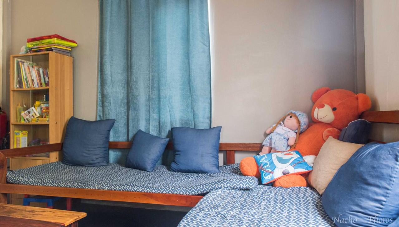 Footprints Homestay (Adults Only) General Luna  Eksteriør billede