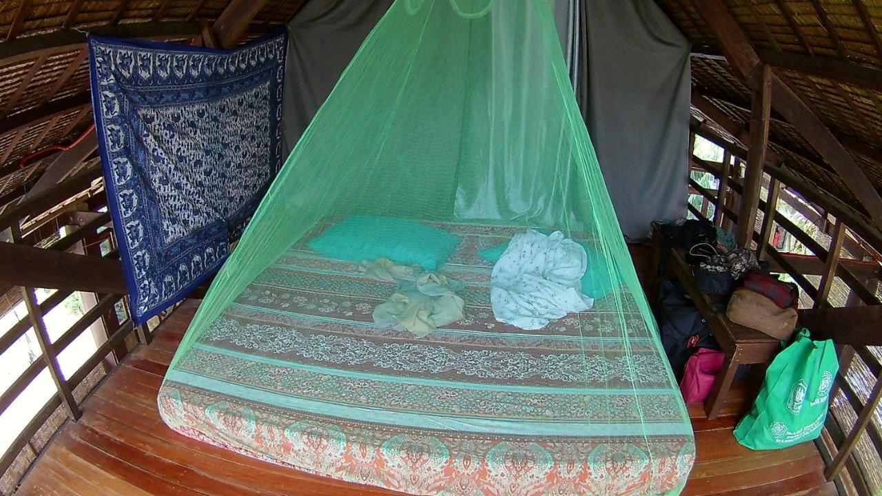 Footprints Homestay (Adults Only) General Luna  Eksteriør billede